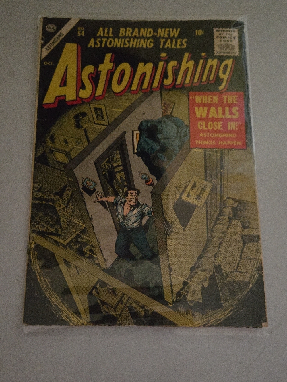 Vintage* Astonishing Comic Book  1952